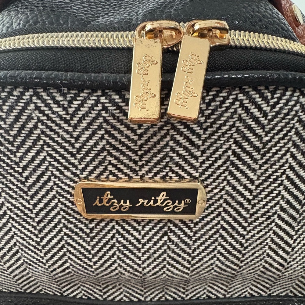 Itzy Ritzy Herringbone Mini Diaper Bag Backpack - Picture 8 of 11